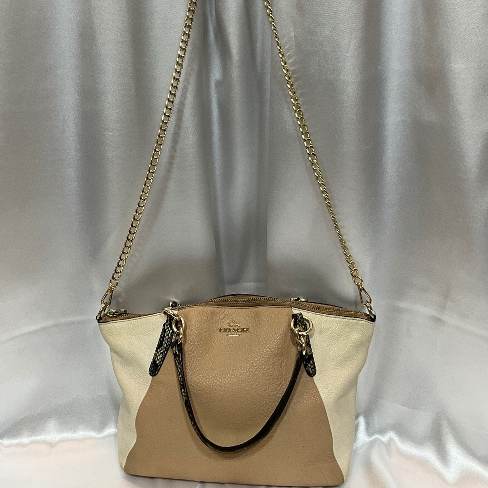 Coach medium crossbody or double handles 2 tone 24-H2g